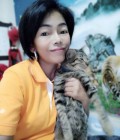 Dating Woman Thailand to Burirum : Jintana, 47 years